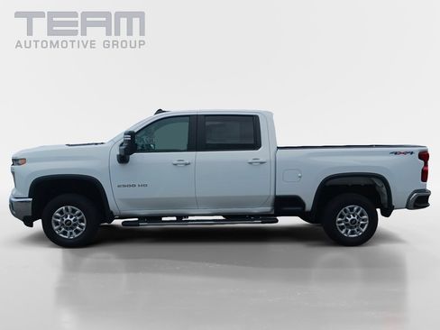 Used 2024 Chevrolet Silverado 2500 LT image 4