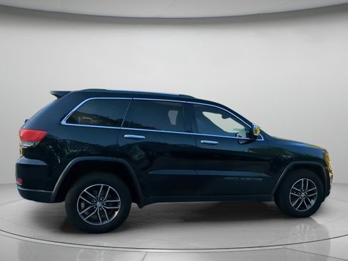 Used 2018 Jeep Grand Cherokee Limited AWD/4WD image 30