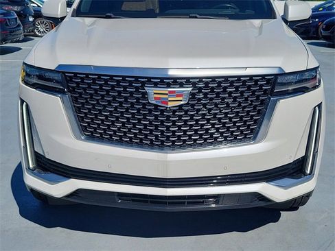 Certified 2021 Cadillac Escalade Premium Luxury image 9