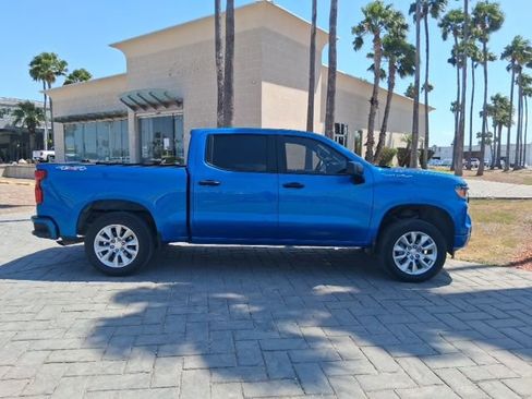Used 2023 Chevrolet Silverado 1500 Custom AWD/4WD image 3