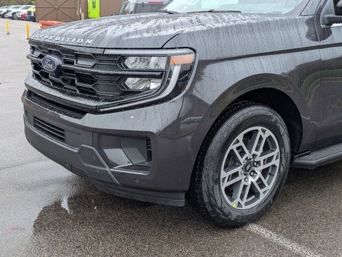 New 2025 Ford Expedition Max Active image 10