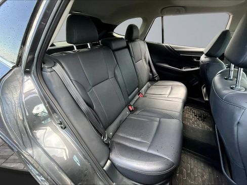 Used 2022 Subaru Outback Limited AWD/4WD image 22