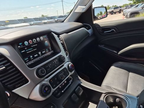 Used 2020 GMC Yukon SLT w/ Premium Edition RWD image 28