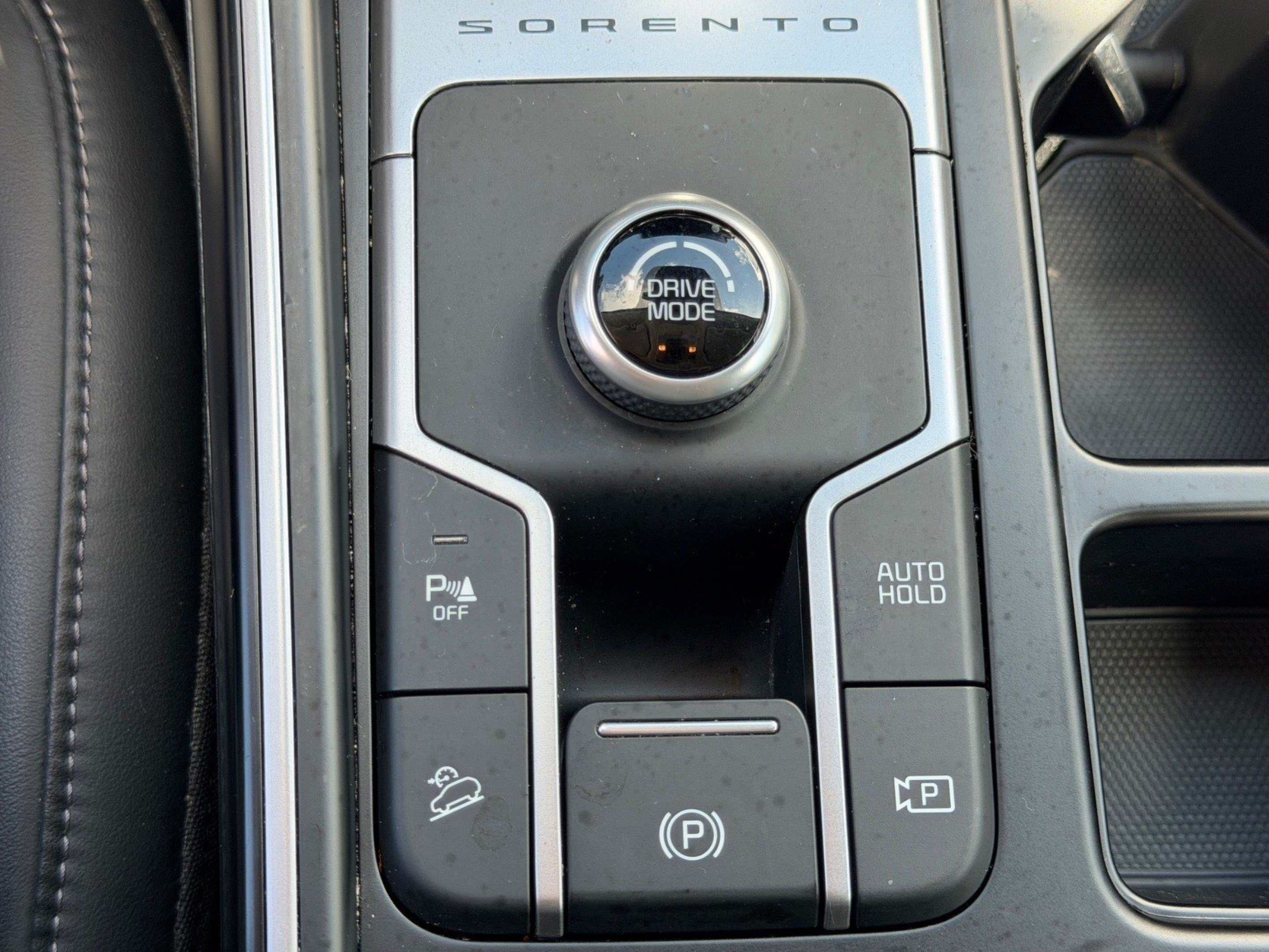 Used 2022 Kia Sorento S FWD image 27
