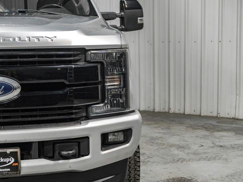 Used 2019 Ford F250 Lariat image 49