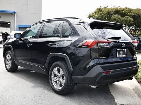 Used 2024 Toyota RAV4 XLE image 7