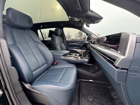 Certified 2026 Cadillac Escalade IQ Sport 2 image 32