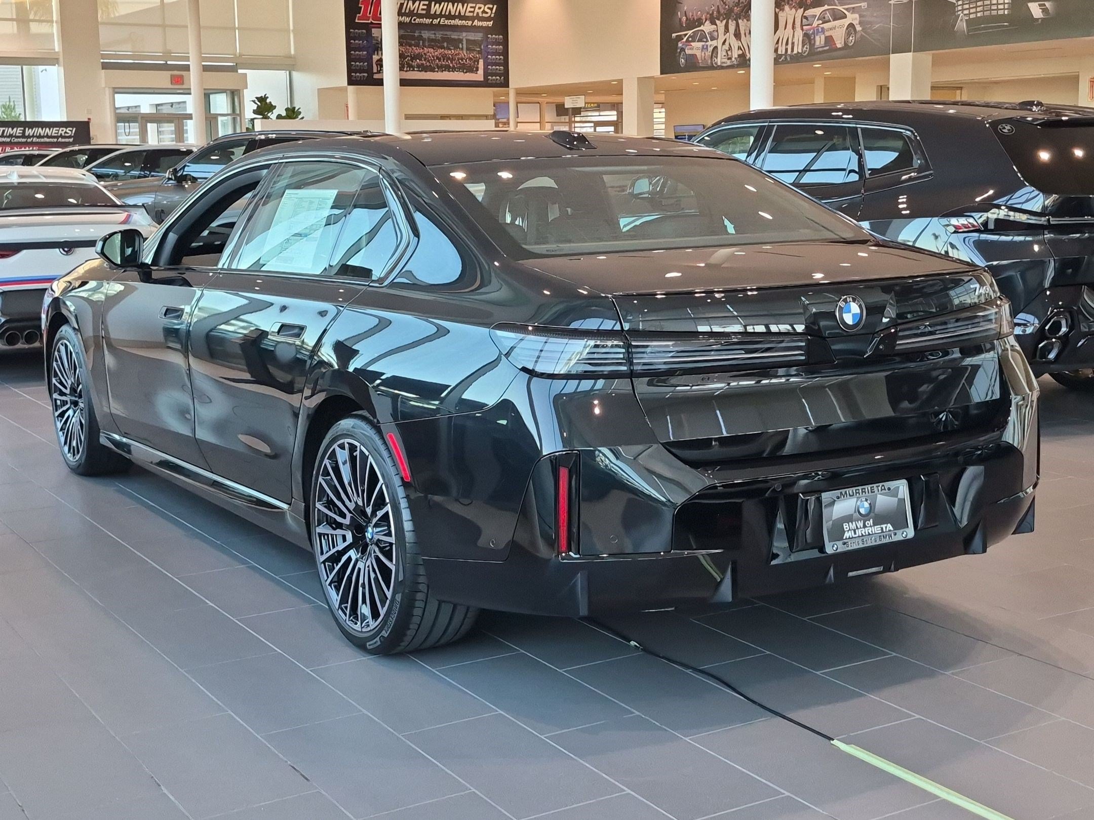 New 2027 BMW 740i w/ M Sport Professional Package RWD image 7