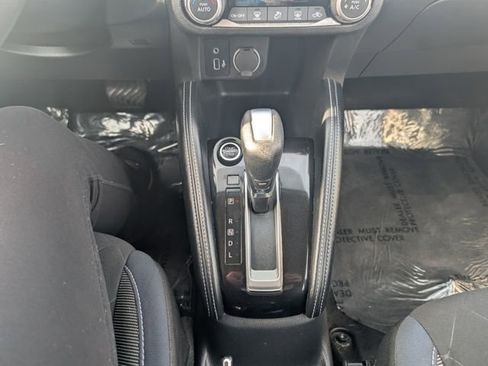 Used 2019 Nissan Kicks SV image 13