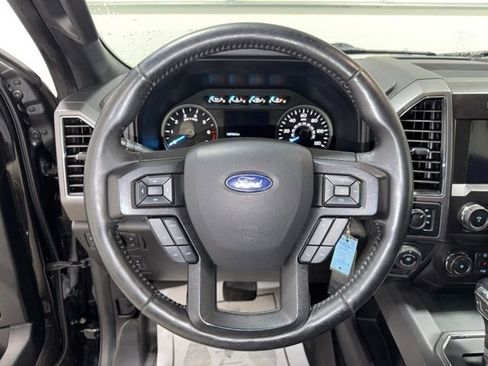 Used 2019 Ford F150 XLT w/ Equipment Group 302A Luxury AWD/4WD image 15