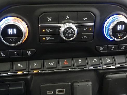 Used 2020 GMC Sierra 1500 AT4 w/ AT4 Premium Package image 42