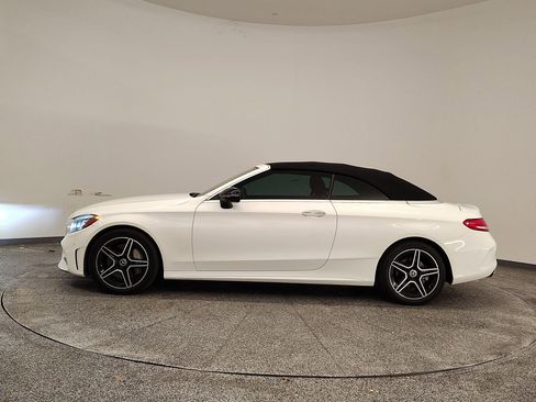 Used 2023 Mercedes-Benz C 300 4MATIC Cabriolet image 2