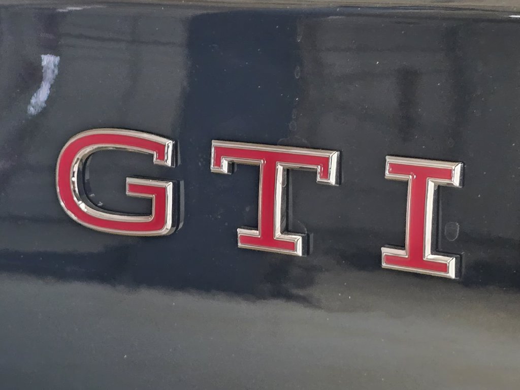 New 2026 Volkswagen GTI SE FWD image 6