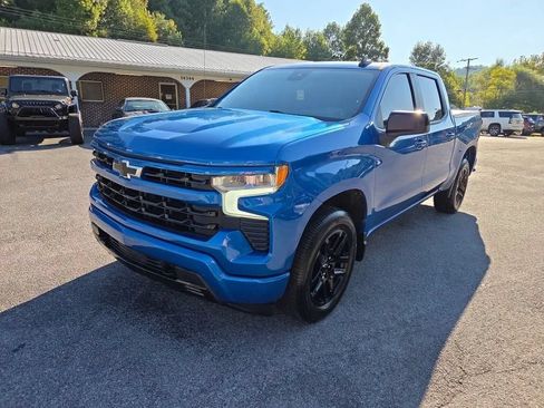 Used 2022 Chevrolet Silverado 1500 RST AWD/4WD image 2