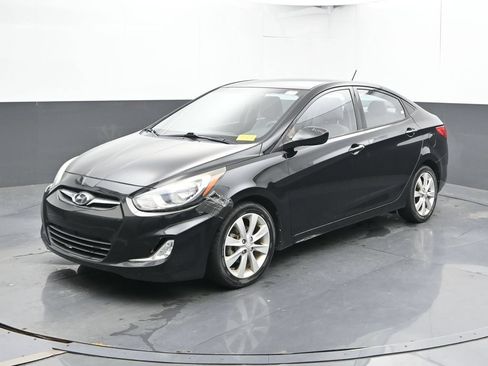 Used 2013 Hyundai Accent GLS w/ Premium Pkg FWD image 6