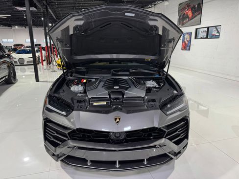 Used 2021 Lamborghini Urus image 45