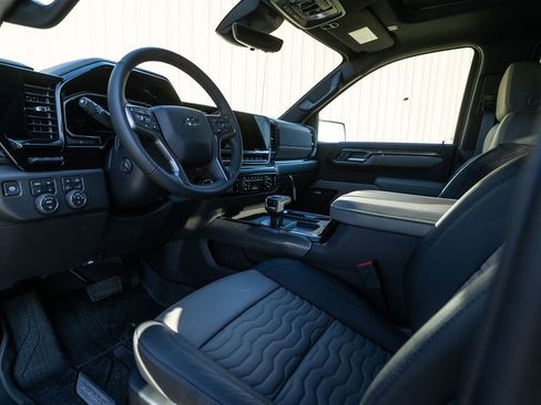 New 2026 Chevrolet Silverado 1500 ZR2 image 12