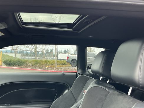 Used 2015 Dodge Challenger R/T Scat Pack w/ Scat Pack Appearance Package image 21