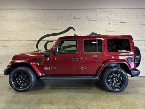 Used 2021 Jeep Wrangler Unlimited Sahara w/ Cold Weather Group image 7