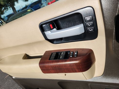 Used 2011 Toyota Sequoia Platinum image 16