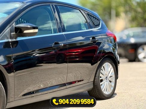 Used 2017 Ford Focus Titanium FWD image 5