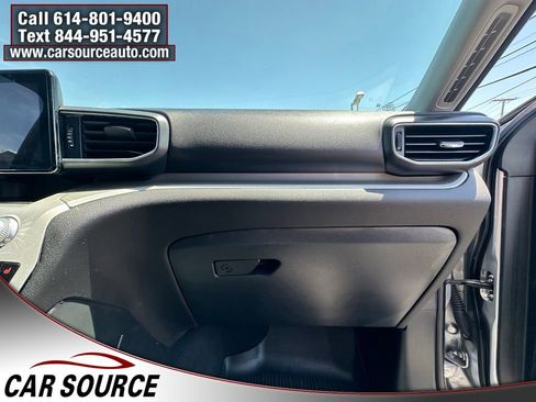 Used 2024 Ford Explorer XLT w/ Equipment Group 202A AWD/4WD image 30