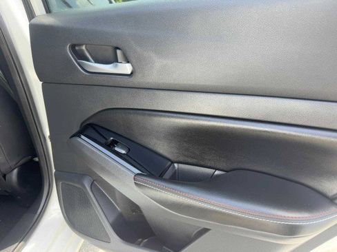 Used 2023 Nissan Altima 2.5 SR w/ SR Premium Package image 22