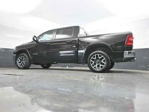 Used 2025 RAM 1500 Laramie AWD/4WD image 39