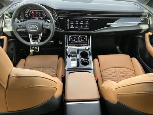 Used 2023 Audi RS Q8 image 11