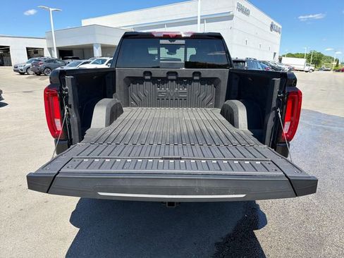 Used 2023 GMC Sierra 1500 Denali w/ Denali Reserve Package AWD/4WD image 25