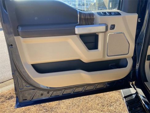 Certified 2019 Ford F150 Lariat w/ FX4 Off-Road Package image 18