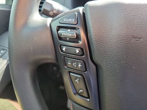Used 2022 Nissan Frontier S w/ Technology Package AWD/4WD image 17