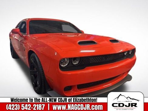 Used 2022 Dodge Challenger SRT Hellcat Redeye image 1