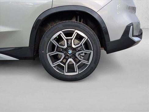 New 2026 BMW X1 xDrive28i w/ Technology Package AWD/4WD image 10