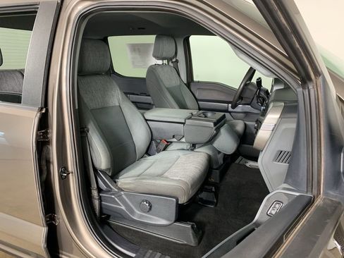 Used 2022 Ford F150 XLT w/ Trailer Tow Package image 34