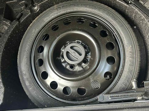 Used 2015 GMC Terrain SLE w/ Cargo Package image 23