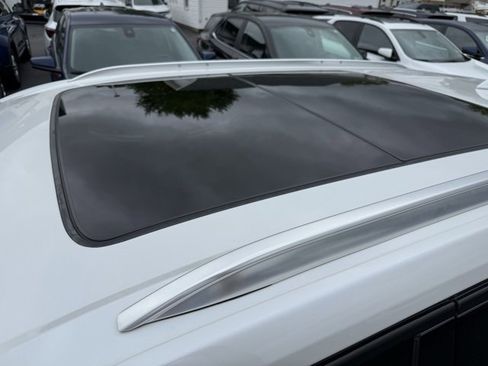 Used 2023 Chevrolet Blazer Premier w/ Enhanced Convenience Package image 9