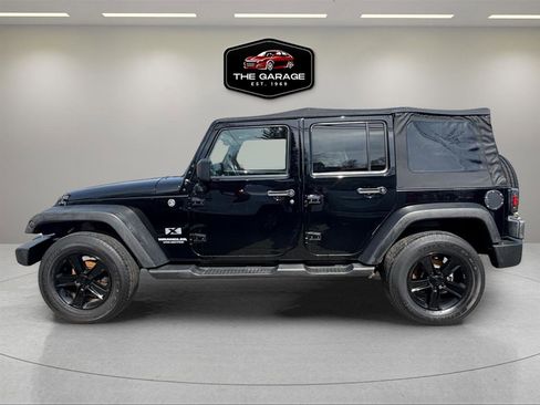 Used 2009 Jeep Wrangler Unlimited X w/ PWR Convenience Group image 2