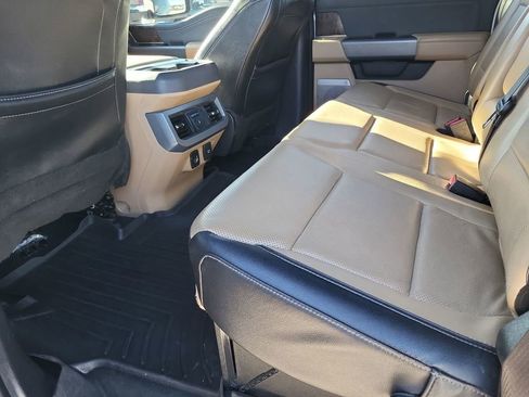 Used 2023 Ford F250 Lariat w/ Chrome Package image 24