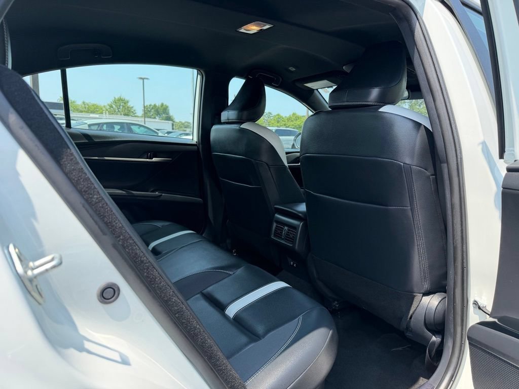 Used 2025 Toyota Camry SE FWD image 28