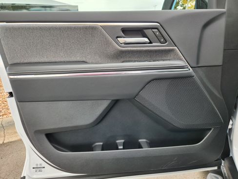 New 2026 GMC Sierra EV Elevation w/ LPO, Elevation Dark Package image 6