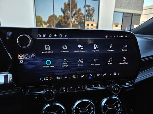 Used 2024 Chevrolet Blazer EV LT image 33