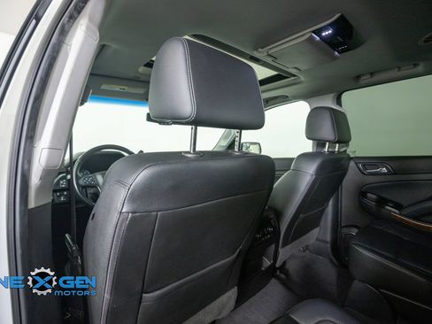 Used 2020 Chevrolet Tahoe Premier AWD/4WD image 25