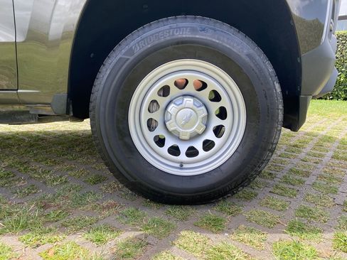 Used 2024 Chevrolet Colorado W/T image 27