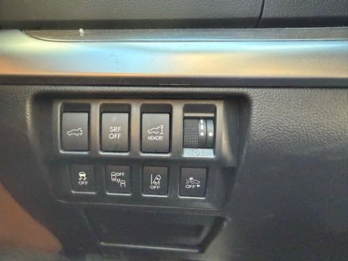 Used 2017 Subaru Outback 3.6R Touring w/ Popular Package #5A image 17