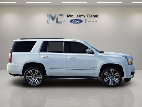 Used 2018 GMC Yukon SLT w/ Premium Edition image 6