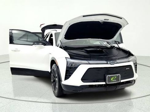 Used 2024 Chevrolet Blazer EV RS AWD/4WD image 12