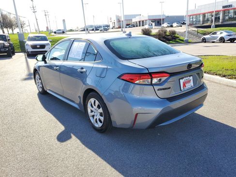 Certified 2021 Toyota Corolla LE w/ Carpet Mat Package (TMS) image 3