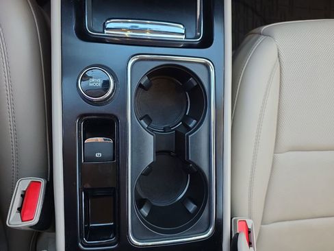 Used 2022 Lincoln Corsair AWD w/ Equipment Group 101A image 31