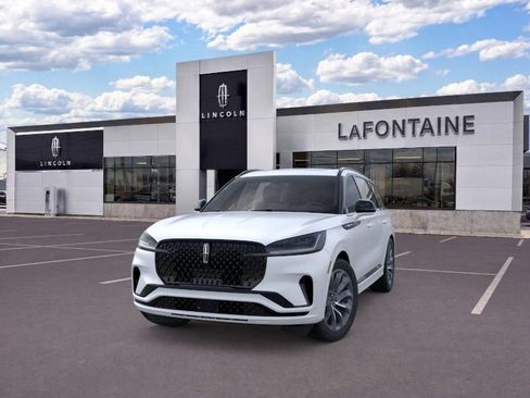 New 2026 Lincoln Aviator AWD image 2